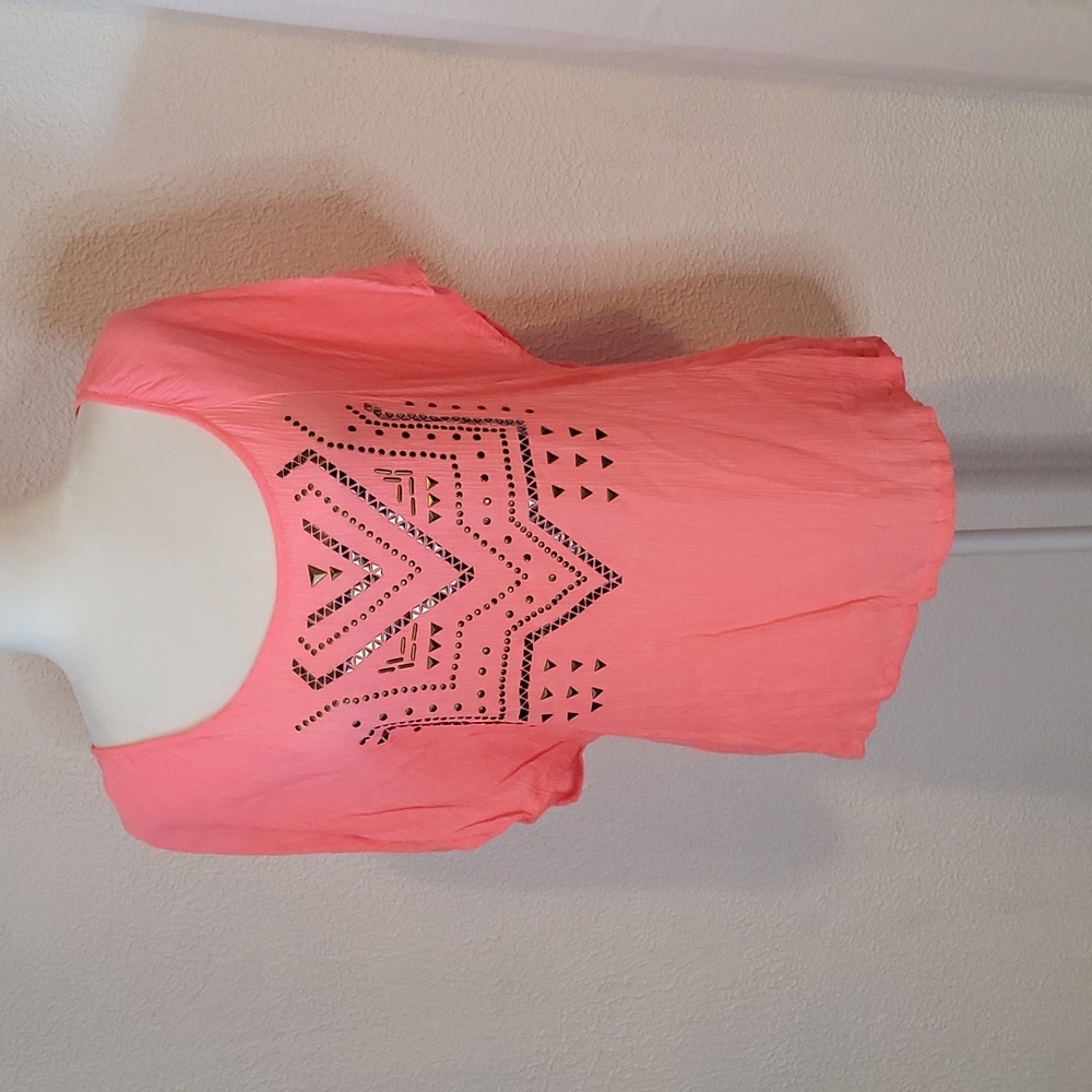 Women’s Taylor & Sage Pink with Bronze Sequin Short Sleeve Shirt; Size M